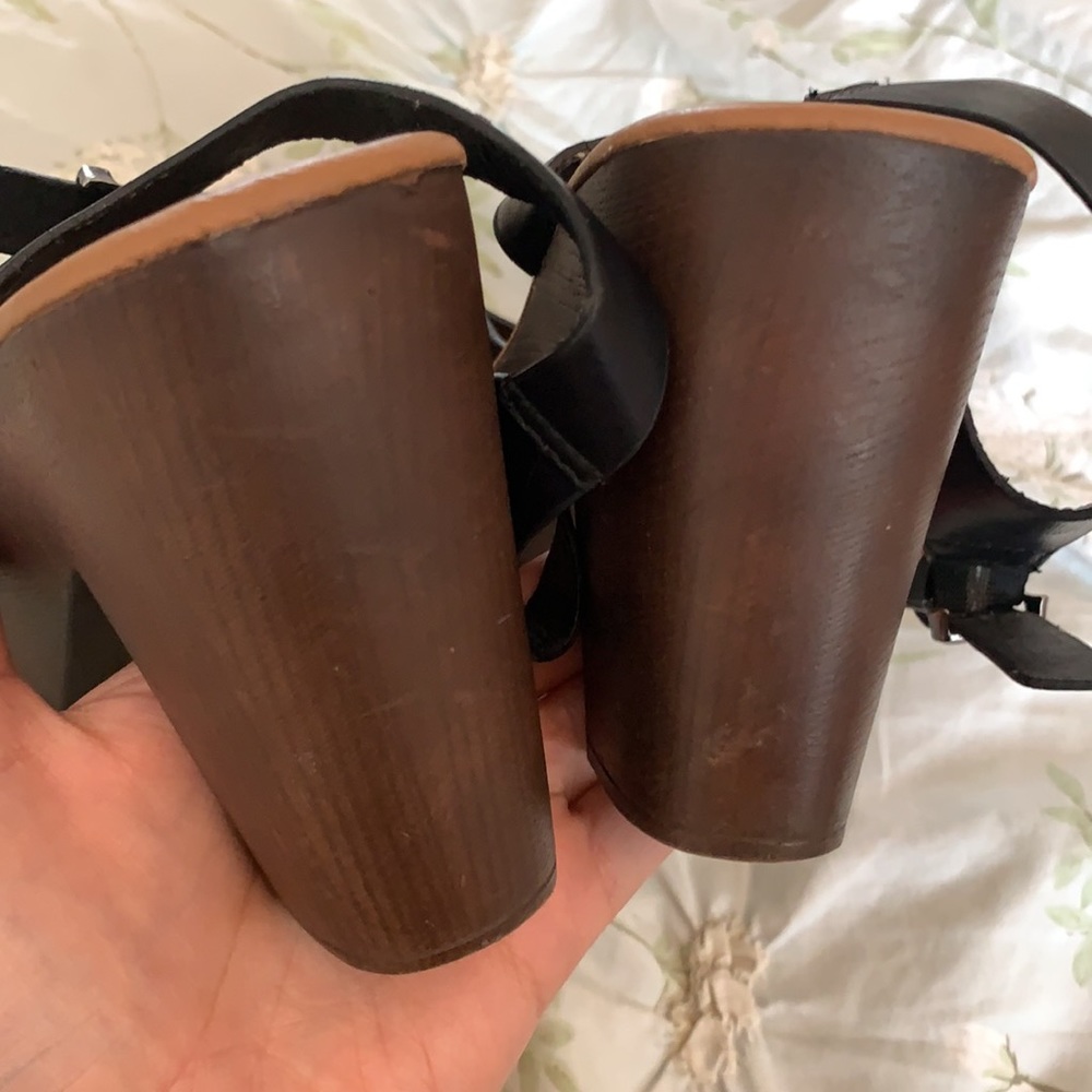 ❌SOLD❌ Barely worn Open Toe Strappy Platform Heels! - Picture 8 of 10